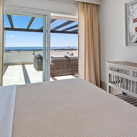 Casa Makas Santa Clara Golf 아파트 마르베야